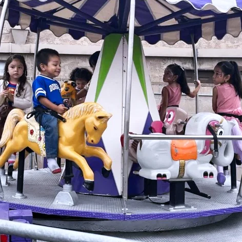 Kiddie carnival ride